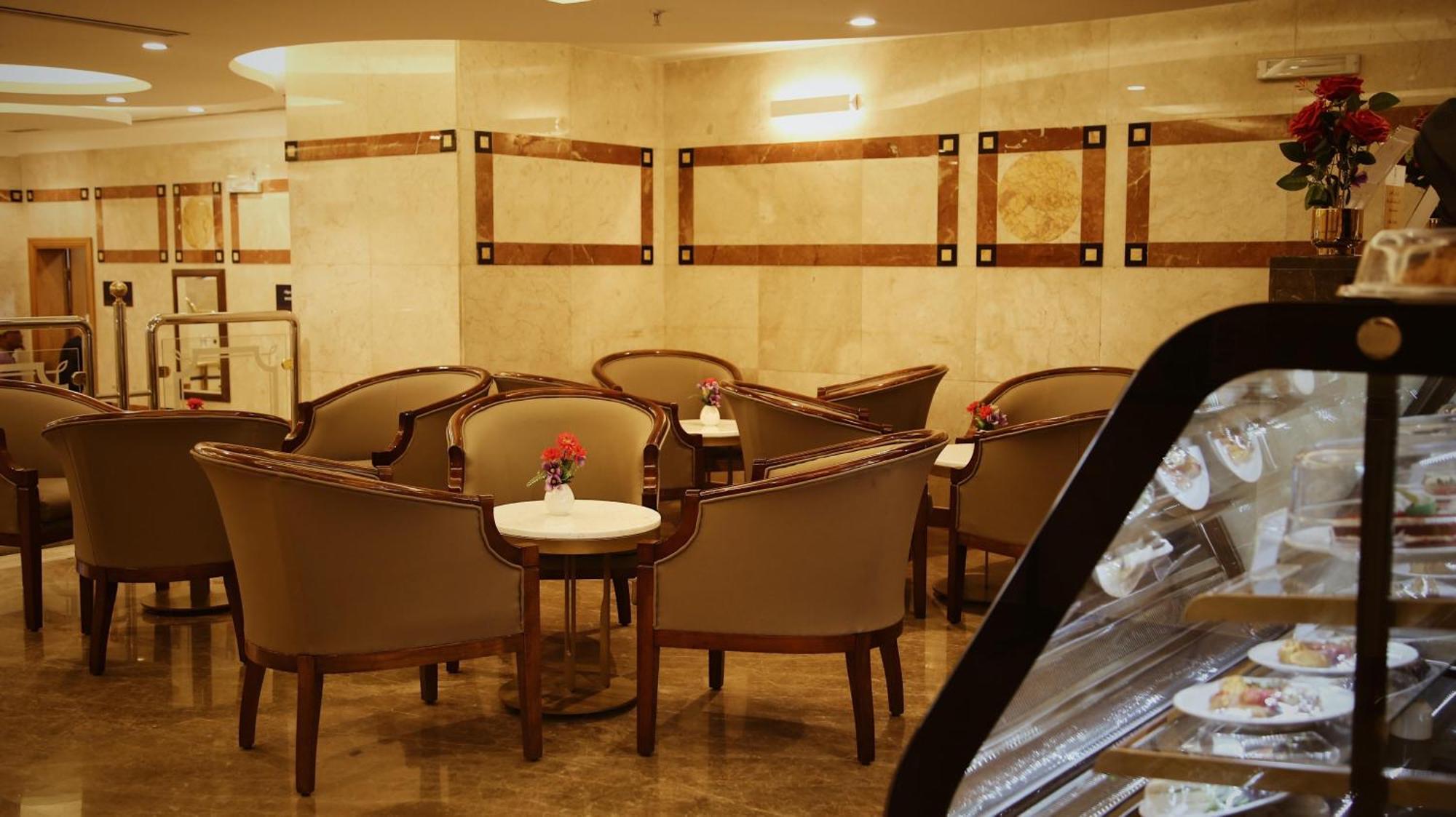Nozol Royal Inn Hotel Medyna Zewnętrze zdjęcie