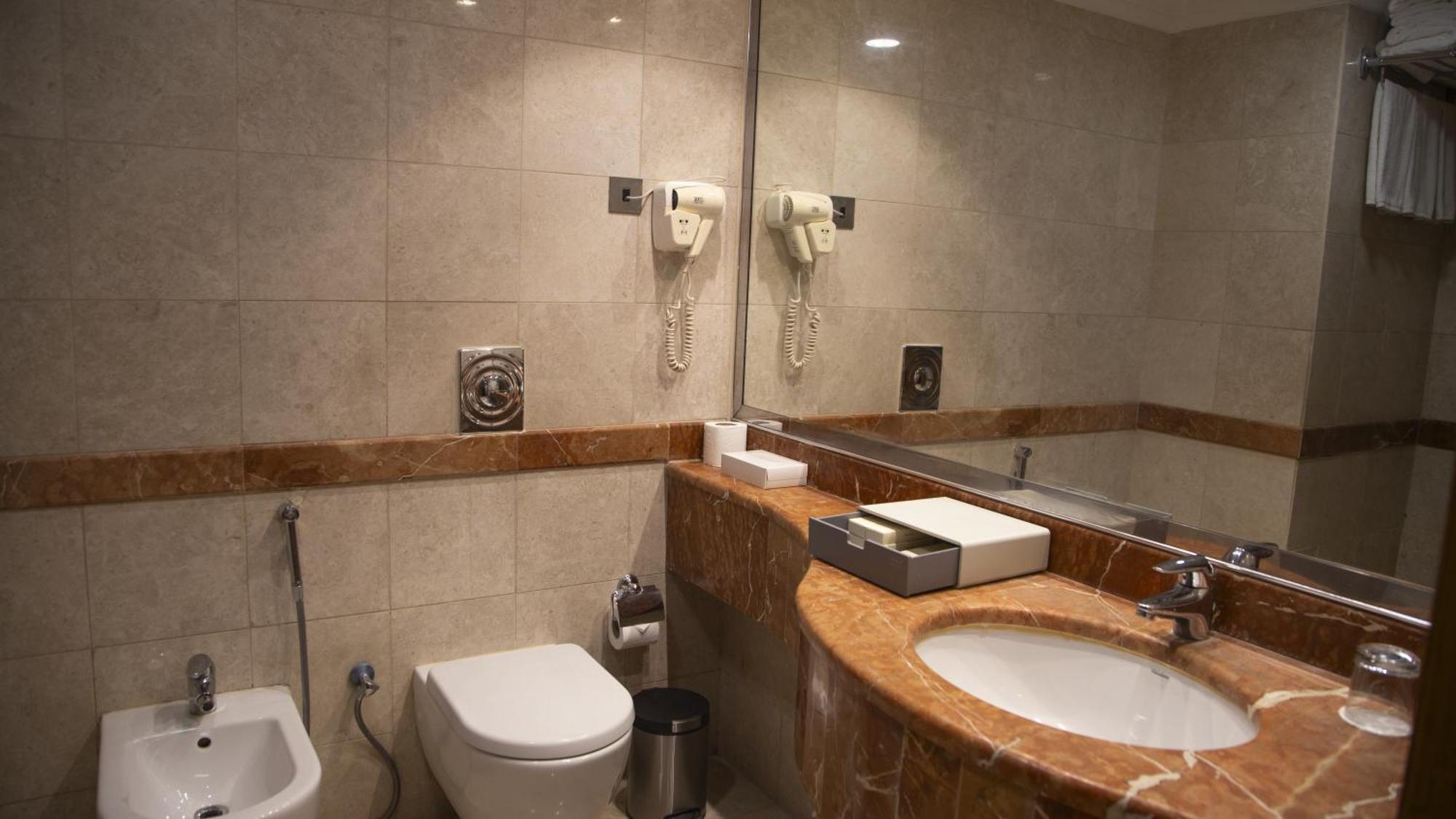 Nozol Royal Inn Hotel Medyna Zewnętrze zdjęcie